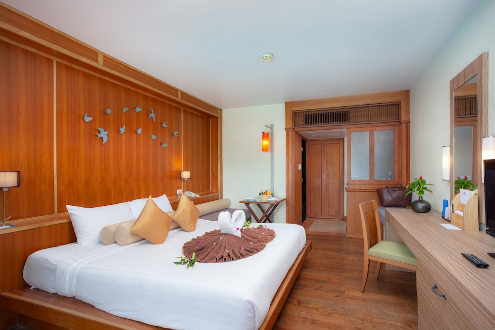 Seaview Patong Hotel 32/69