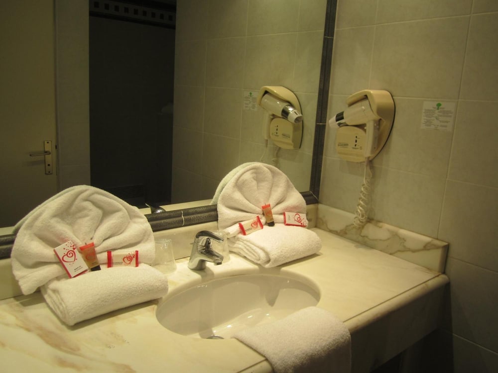 Hotel Le Rocher 36/52