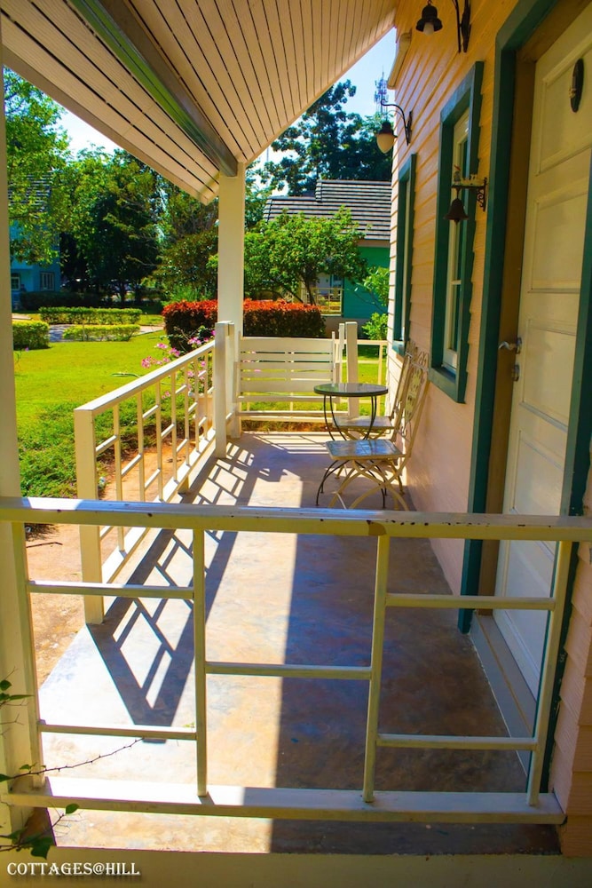 Cottages At Hill Resort 28/50