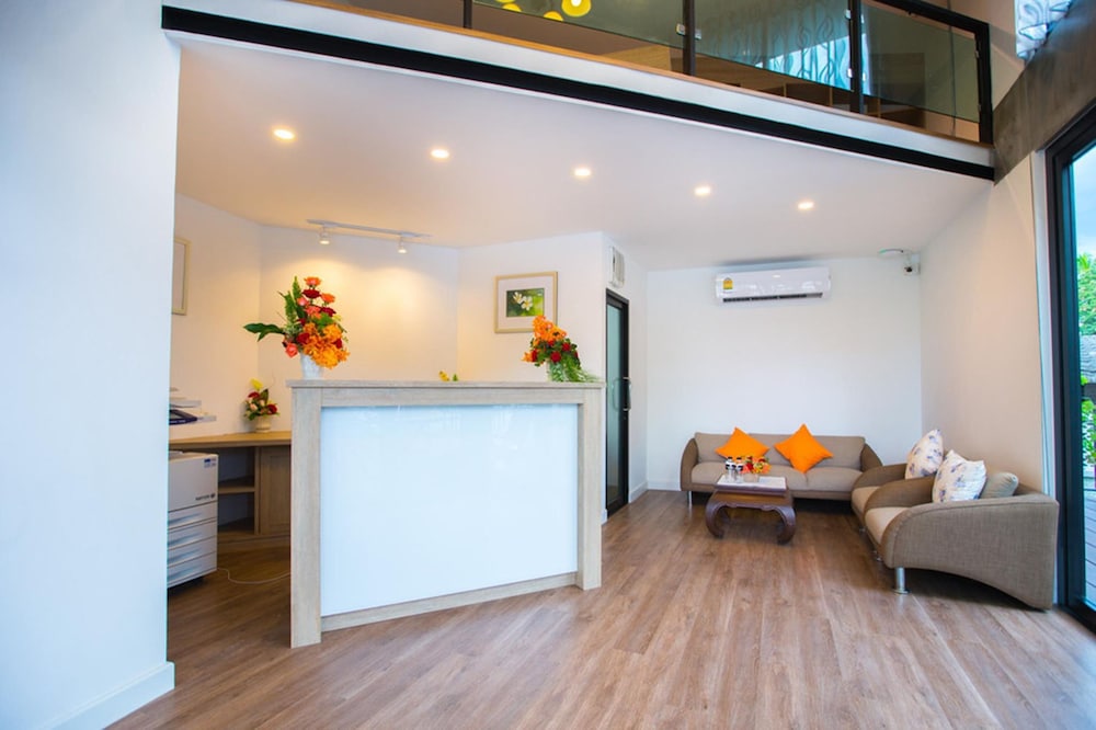 Stay With Hug Poshtel & Activities 10/37