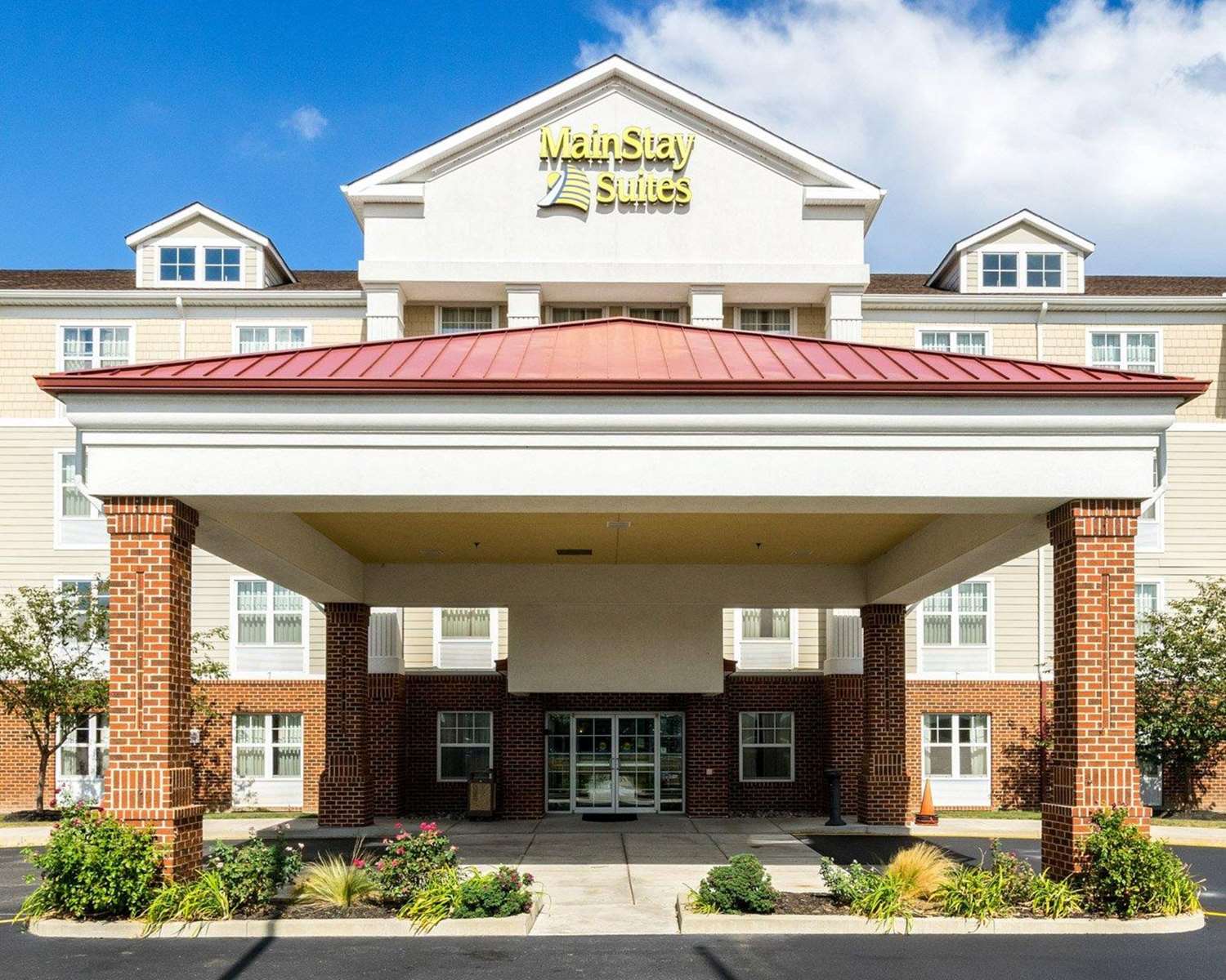 MainStay Suites Dover, DE 2/40