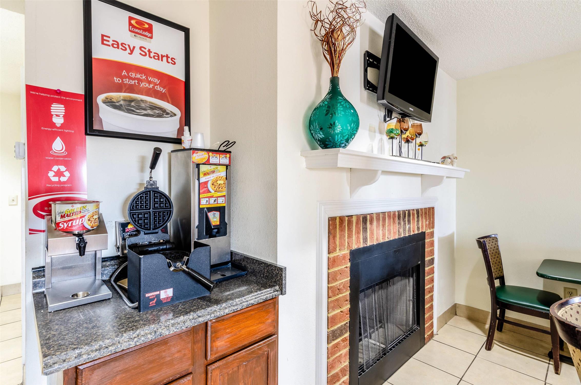 Econo Lodge Glade Spring 6/7