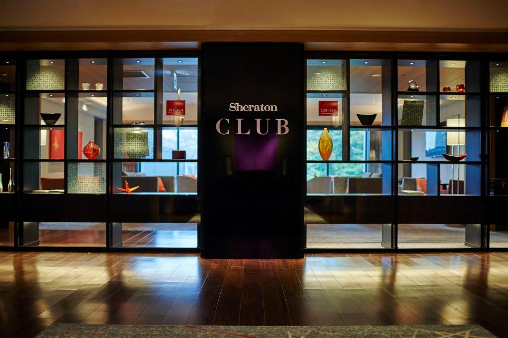 Club, Deluxe, Twin Beds