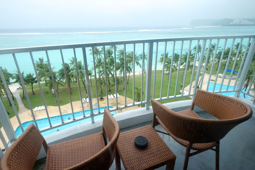 Crowne Plaza Resort Guam 70/95
