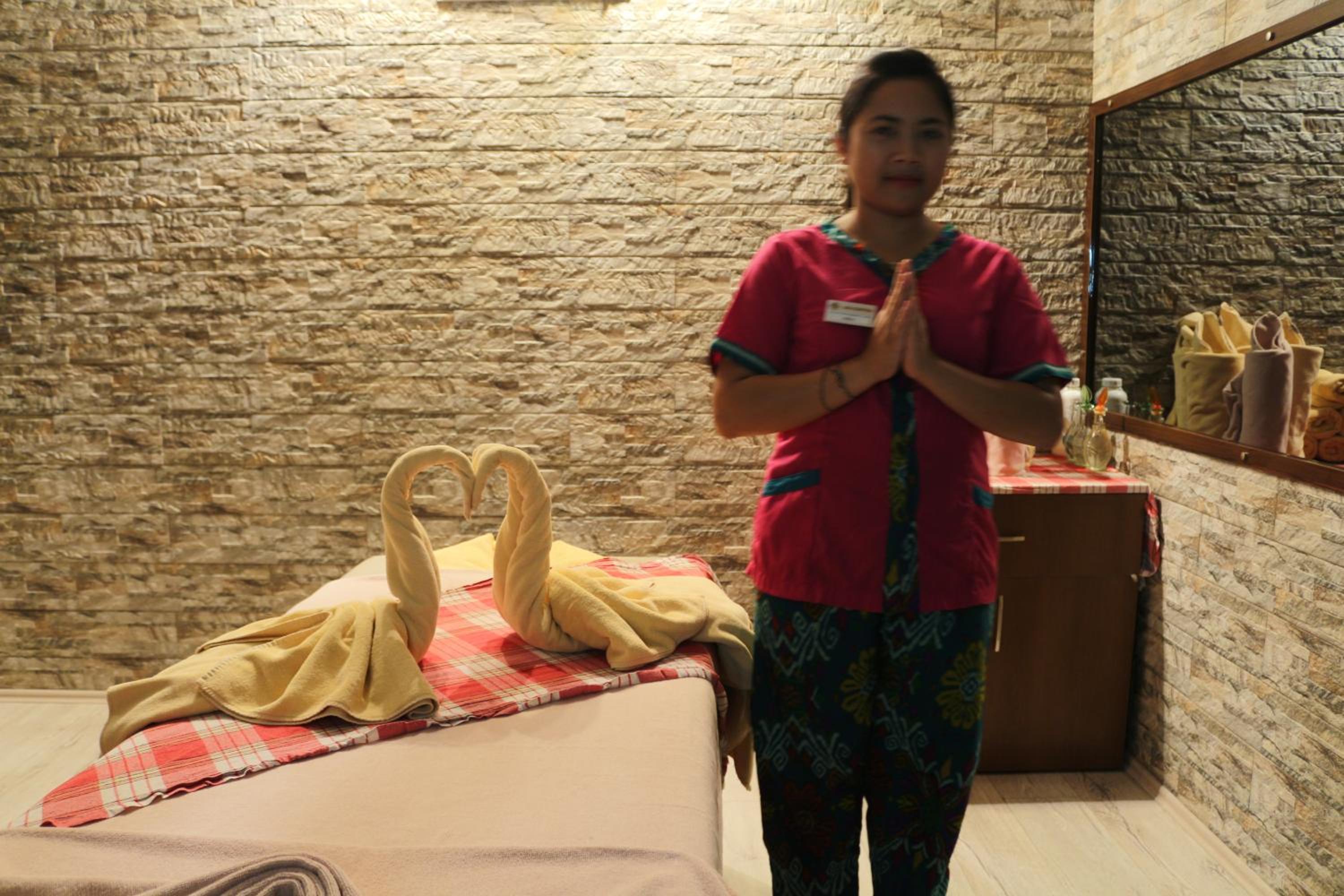 Bal Otel 27/35