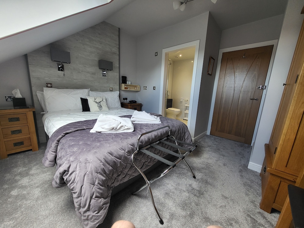 Lauderville Guest House 23/71