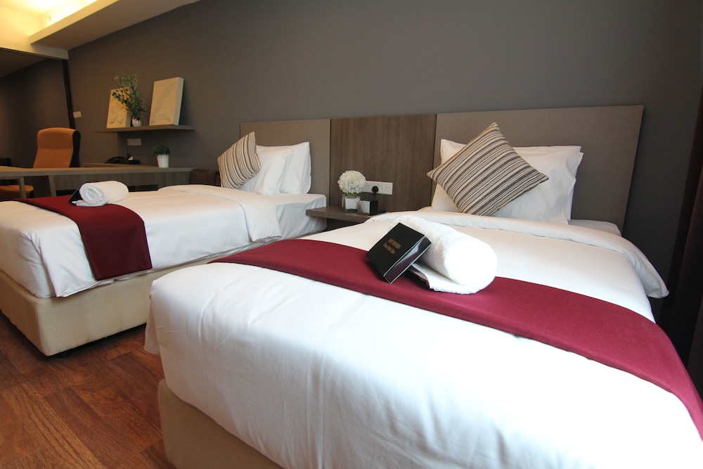 Nexus Regency Suites & Hotel 20/69