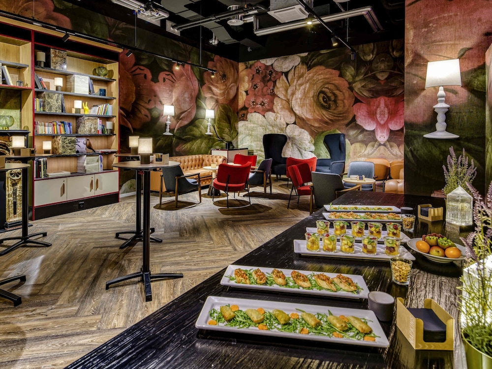Ibis Styles Zurich City Center 51/68
