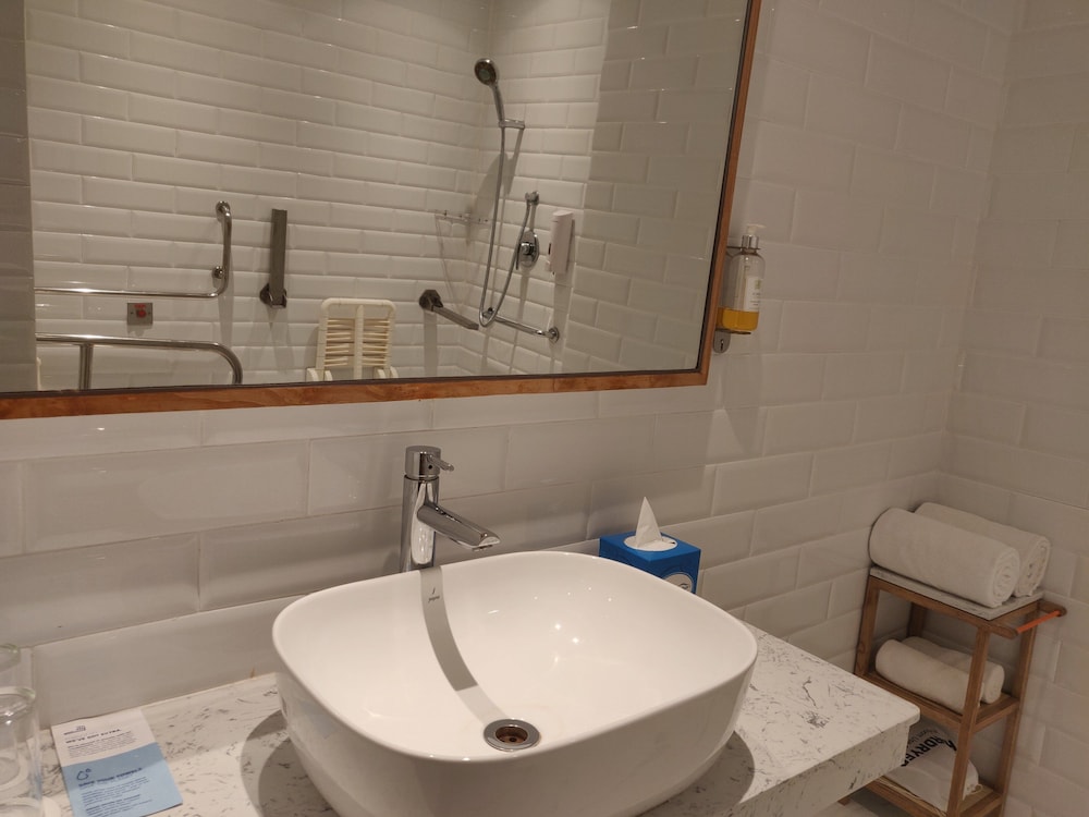 Holiday Inn Express Chennai Omr Thoraipakkam 17/76
