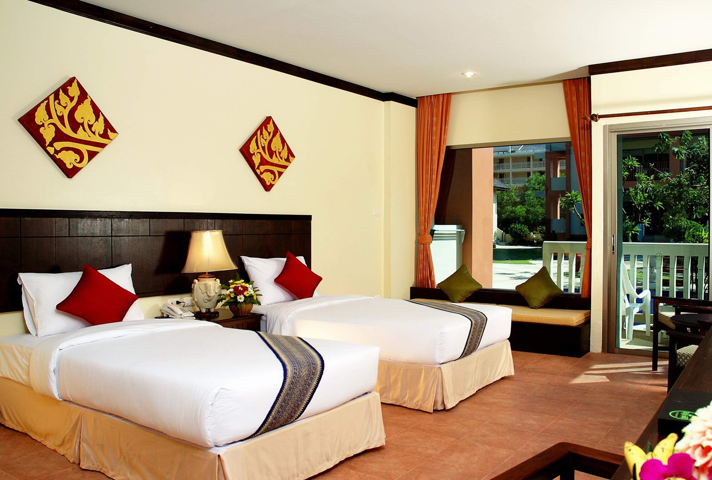 Aqua Pura، Kata Sea Breeze Resort 5/10