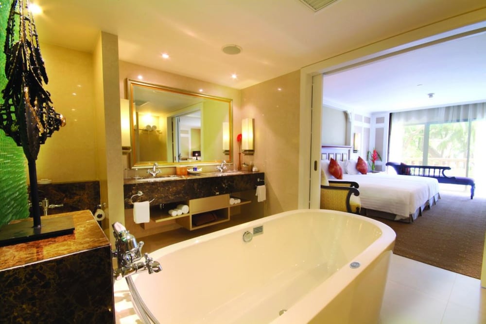 Dusit Thani Hua Hin 18/94