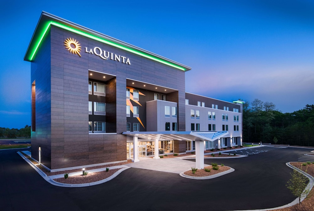 La Quinta Inn & Suites by Wyndham Wisconsin Dells 4/41