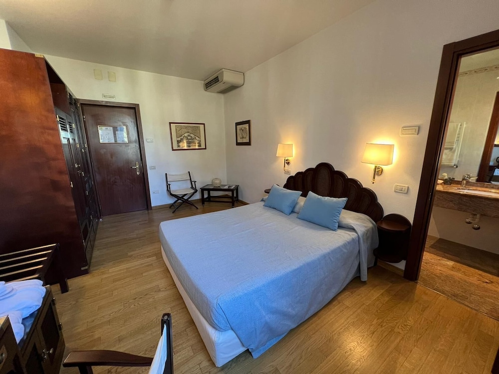 HOTEL CLELIA 9/38