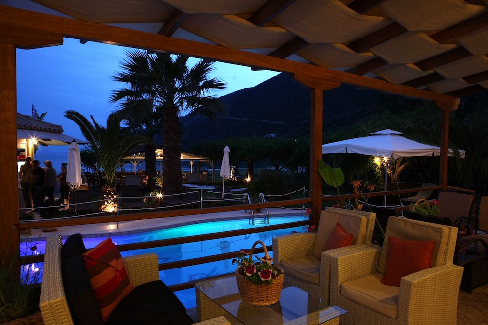 GRAND NEFELI HOTEL 42/50