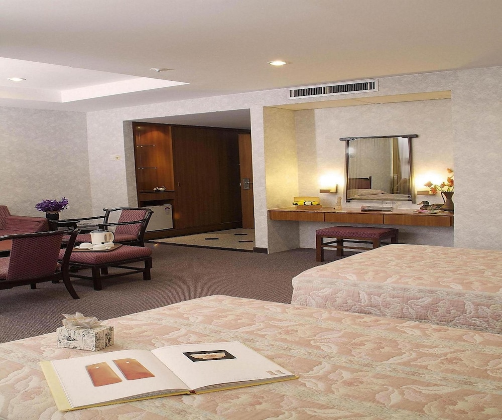 Hotel Royal Singapore 28/70