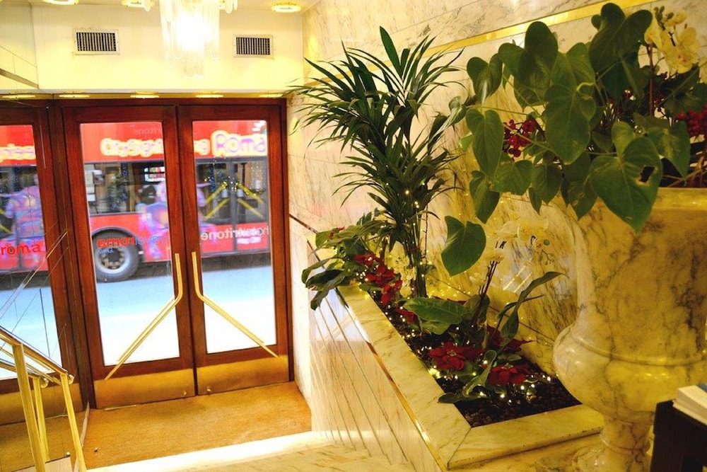 Lobby at Hotel Tritone Rome, ROME