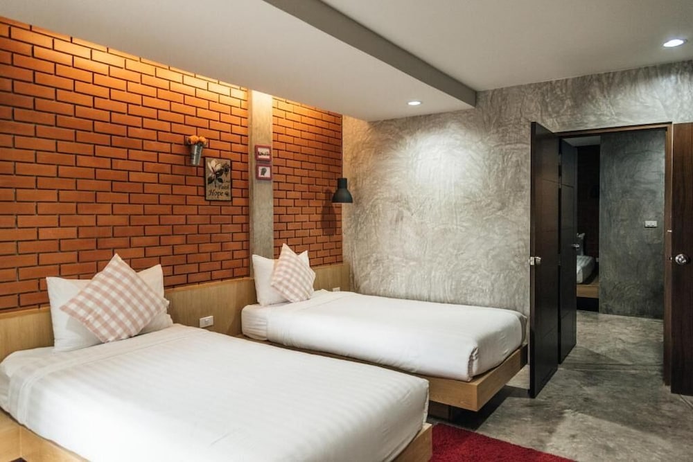 Journey Hostel Suratthani 16/56