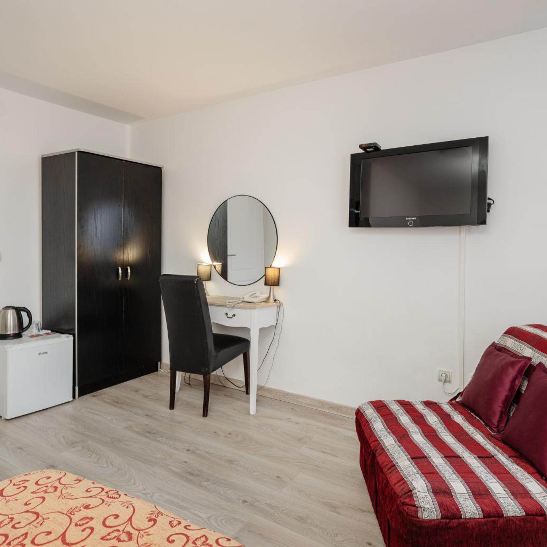 Azzurro Hotel Bijela, Herceg Novi 27/50