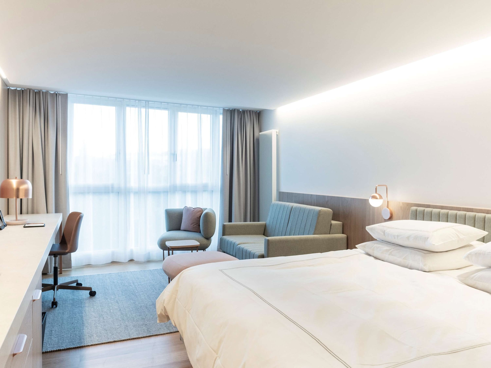 PREMIER, DOUBLE BED, SMALL BALCONY