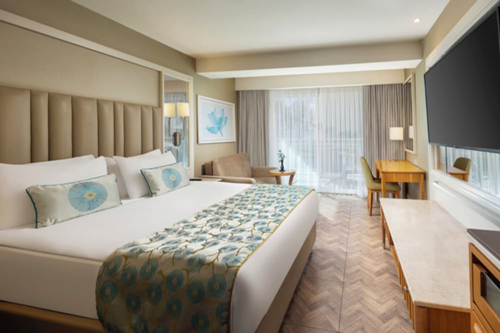 Garden, Standard, Twin Beds, Sofa, Annex، Titanic Deluxe Lara 1/3