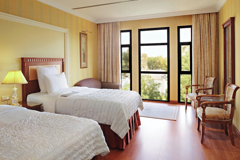 فندق المدينة مريديان(Le Meridien Medina) 25/60