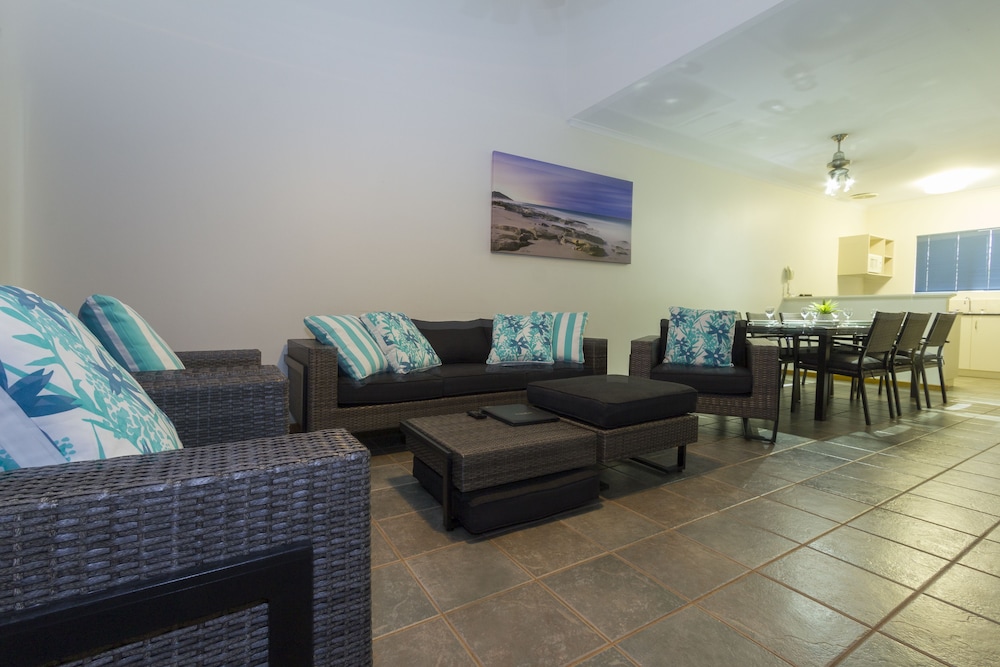 Broome Beach Resort 28/48