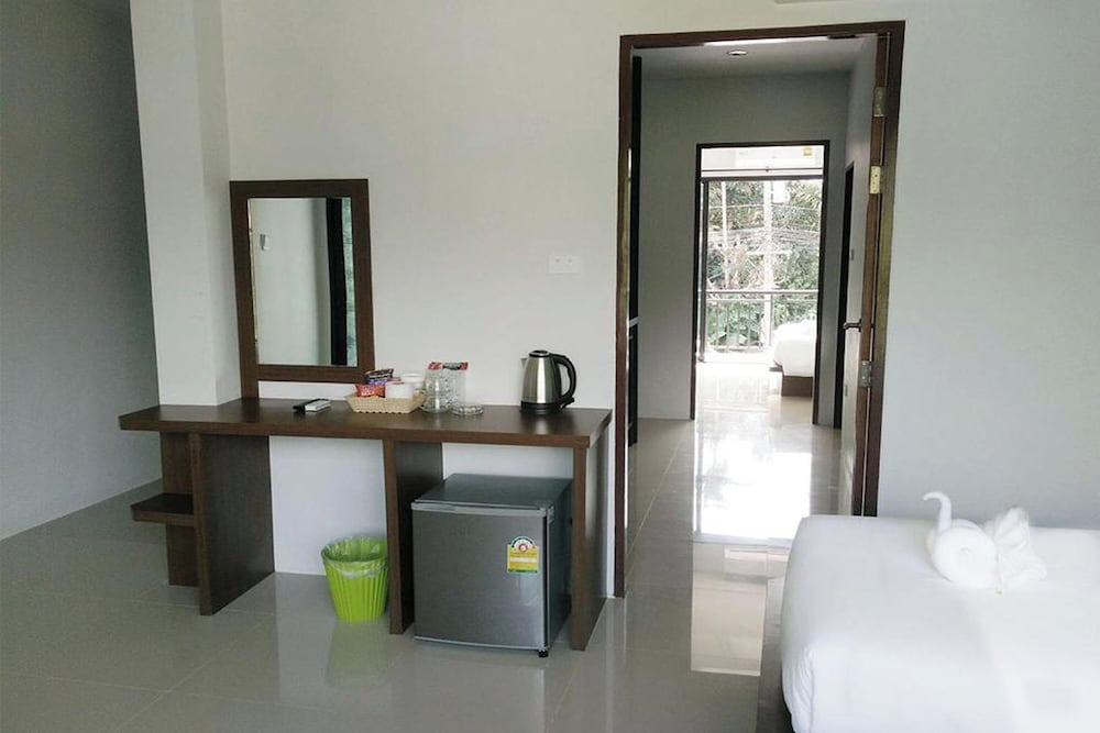 Friendly Hotel Krabi 93/94