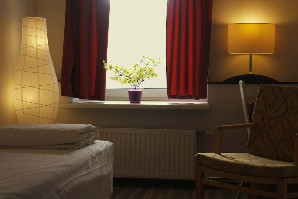 A1 Hotel 37/51