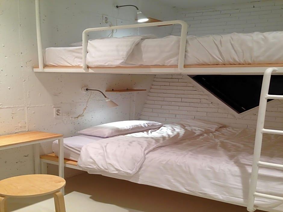 Mir Guesthouse Jeju Branch 48/49