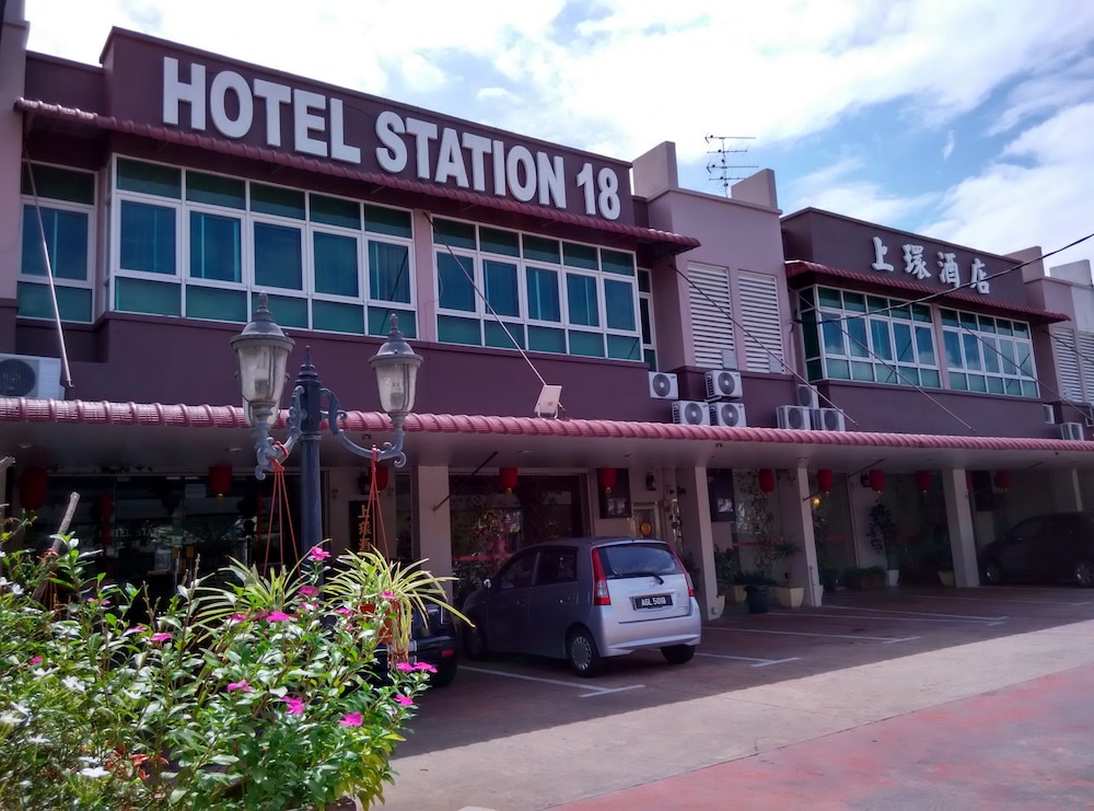 Hotel Station 18 27/32