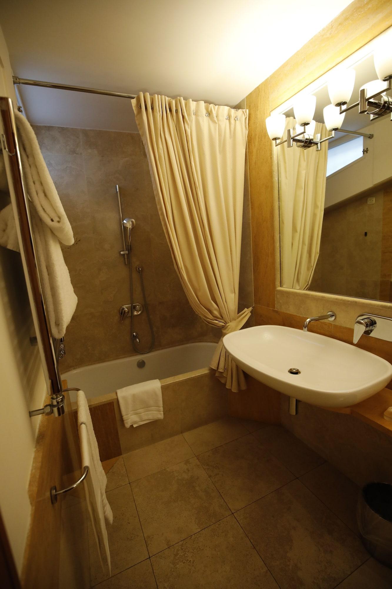 غرفة كلاسيكية بسرير مزدوج بغرفة نوم واحدة، Hotel Sant' Anna 6/6