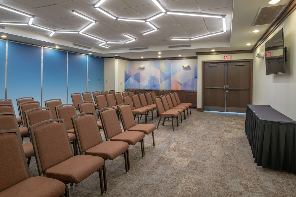 Hilton Garden Inn Granbury 62/64
