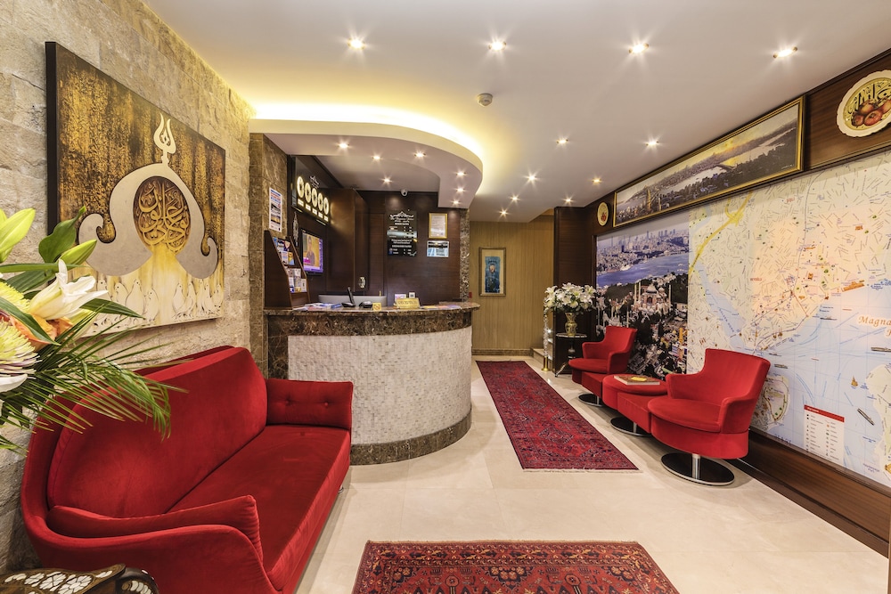 The Magnaura Palace Hotel 16/87