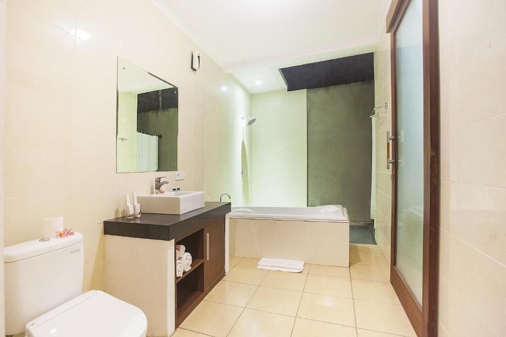 Kubu Manggala Villas 69/71