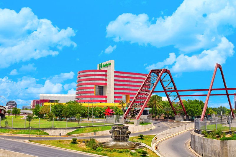 Holiday Inn Monterrey Parque Fundidora 69/78