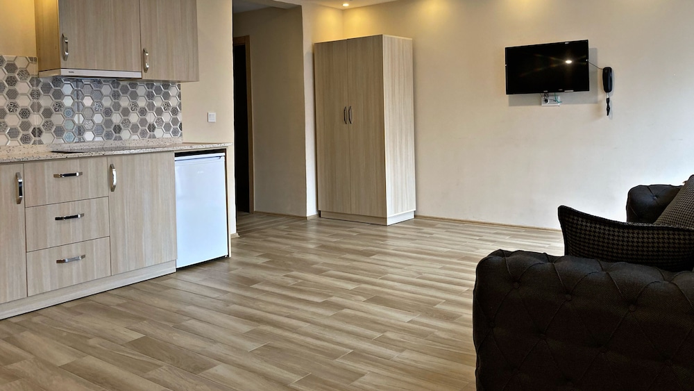 Sezgin Hotel 30/48