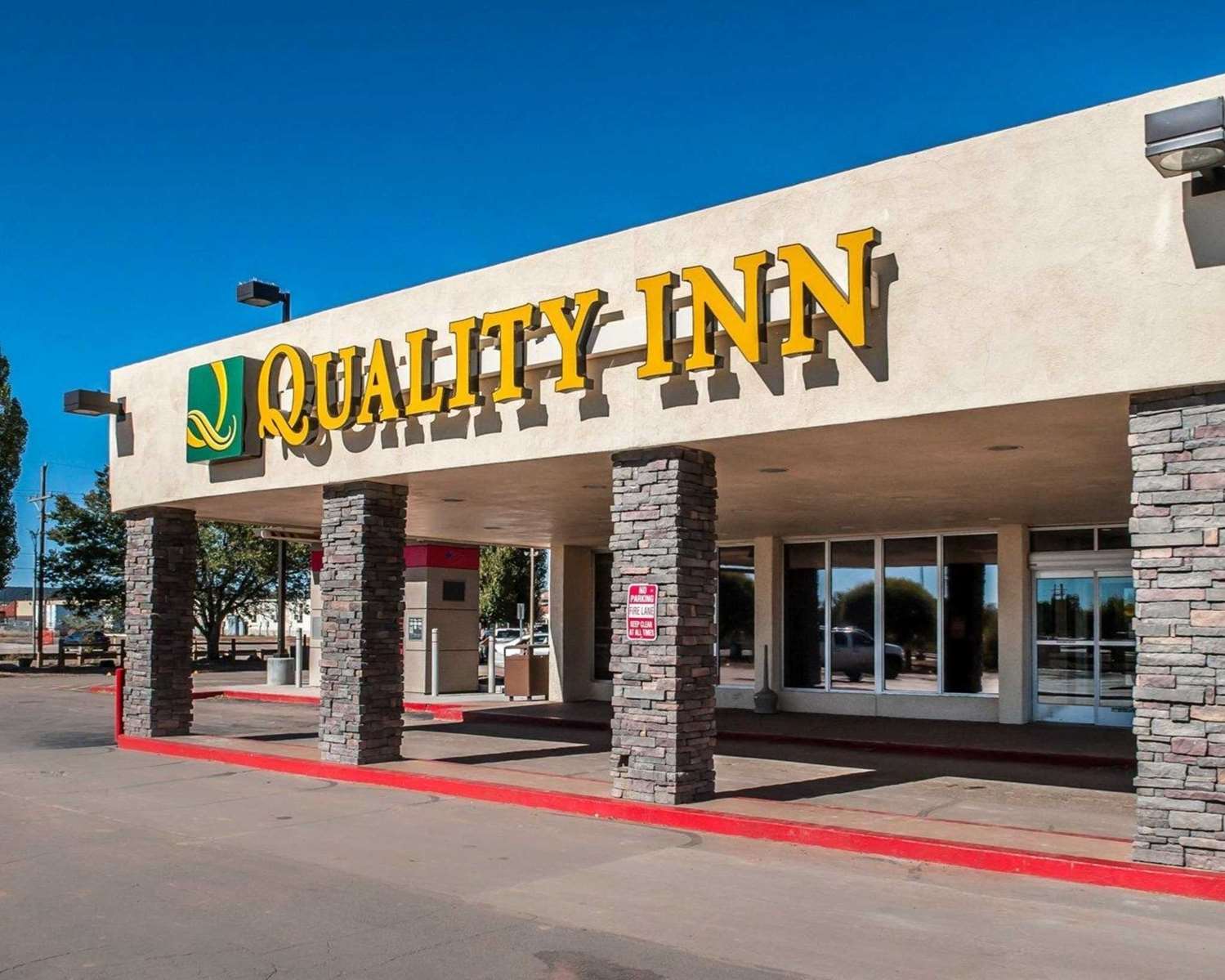 Quality Inn Navajo Nation Capital 2/17