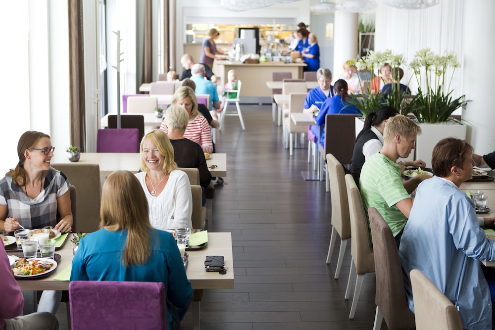restaurant-cafeteria