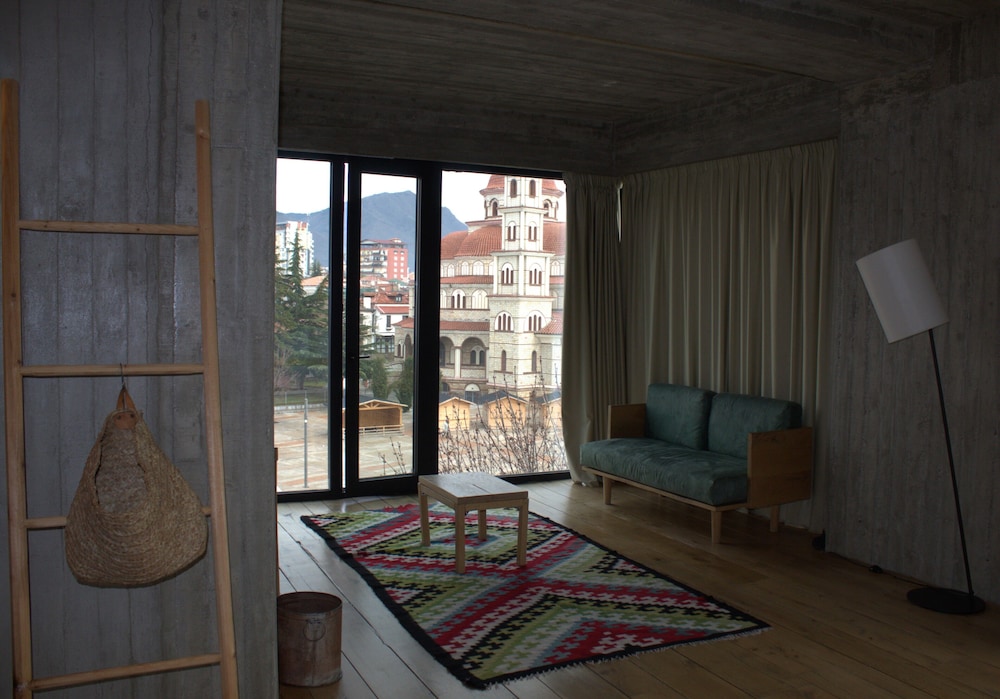 In Gallery Hotel & Spa 30/45
