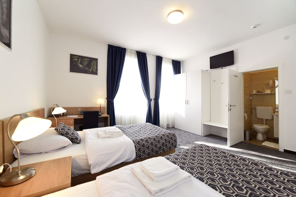 Orient Express Hotel 28/49