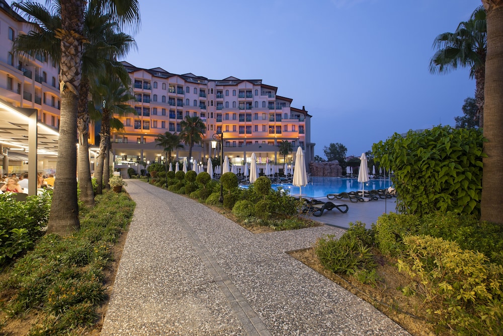 Bella Resort Hotels And Spa 66/73