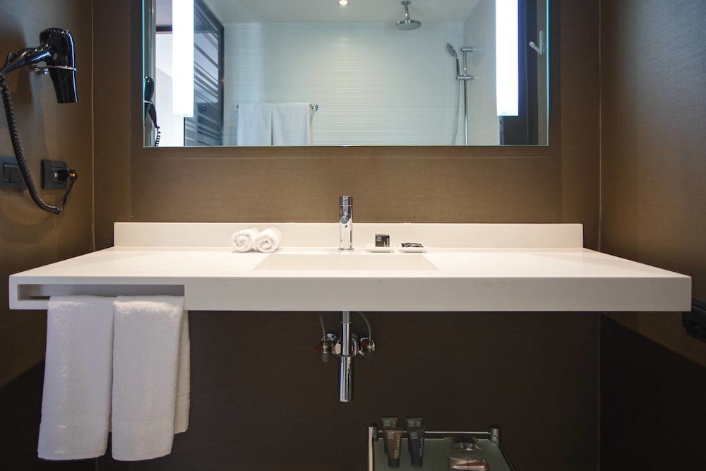 AC Hotel by Marriott Panama City 48/48