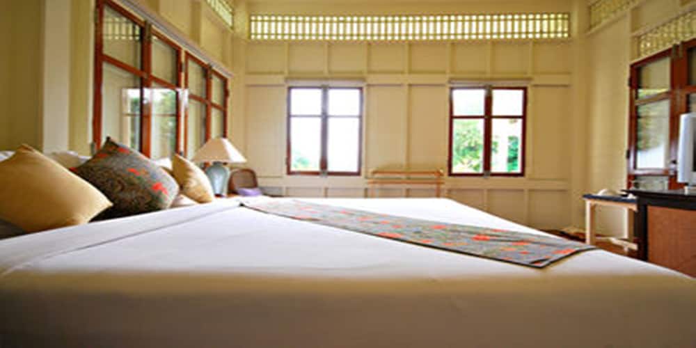 Baan Bayan Beach Hotel 17/73