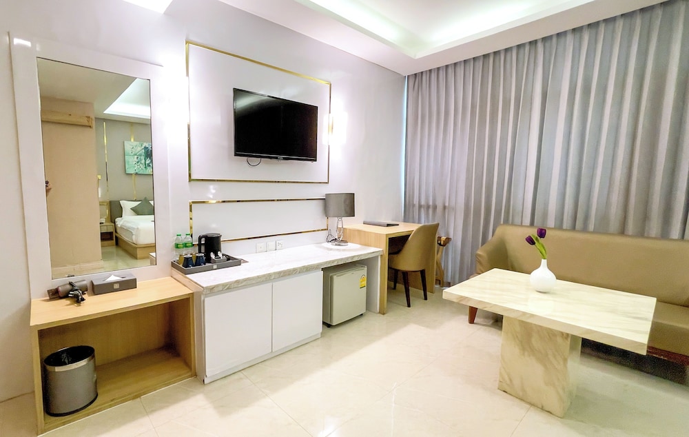 Elegant Bangkok Hotel 32/50