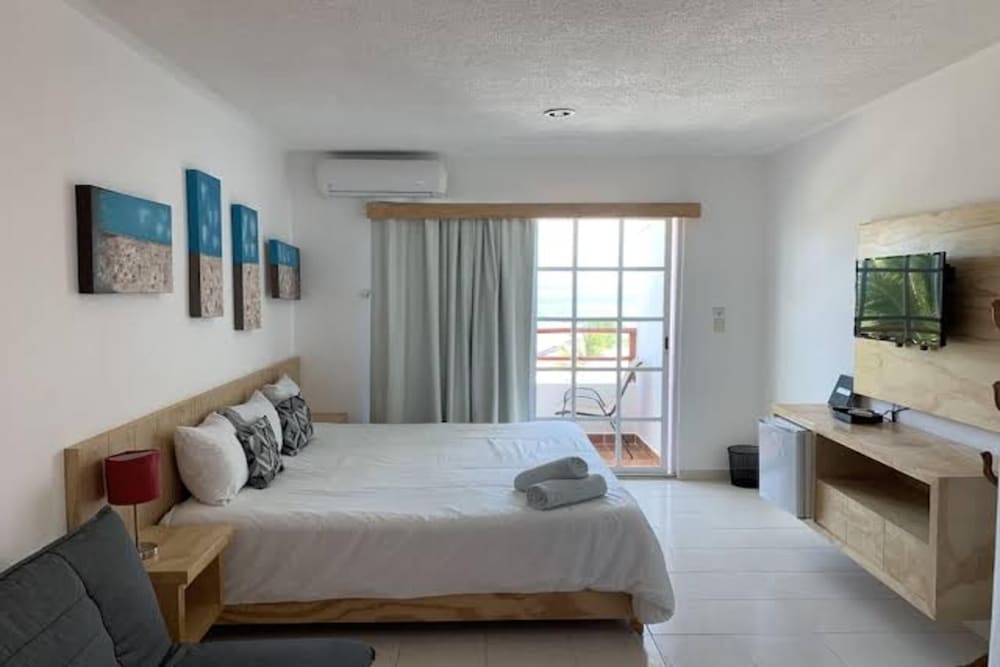 Hotel & Beach Club Ojo de Agua 12/49