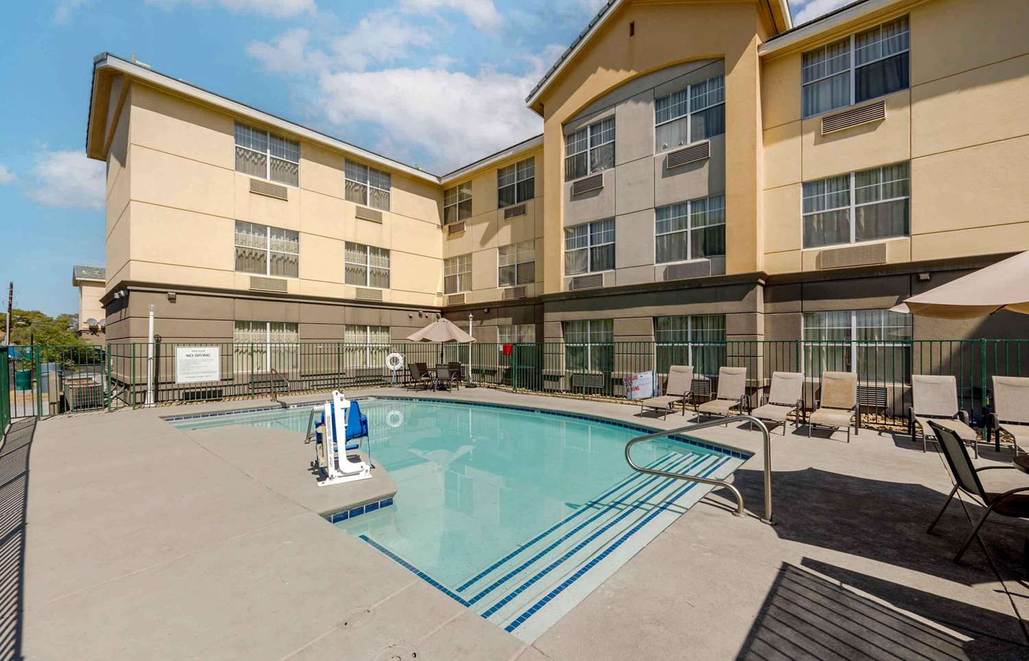 MainStay Suites Las Vegas Flamingo 6/6
