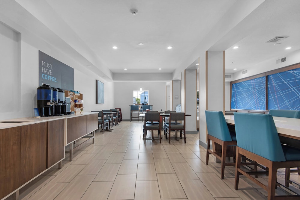 restaurant cafeteria