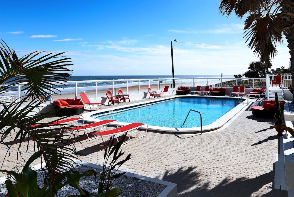 Chateau Mar Beach Resort 42/47