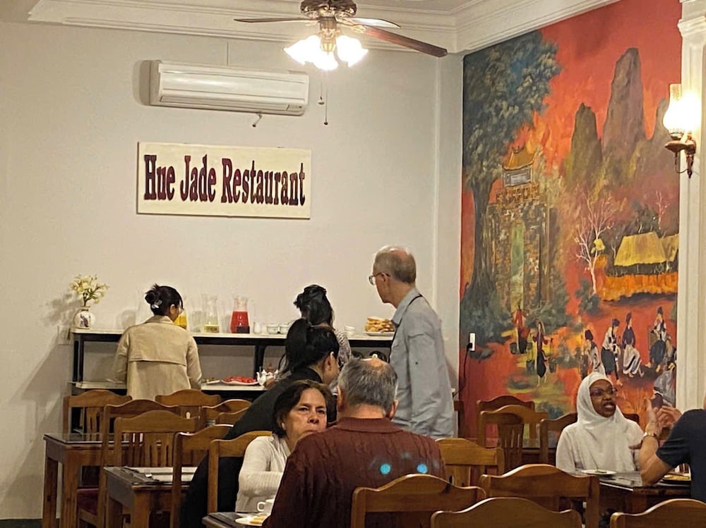 Jade Hotel 9/62