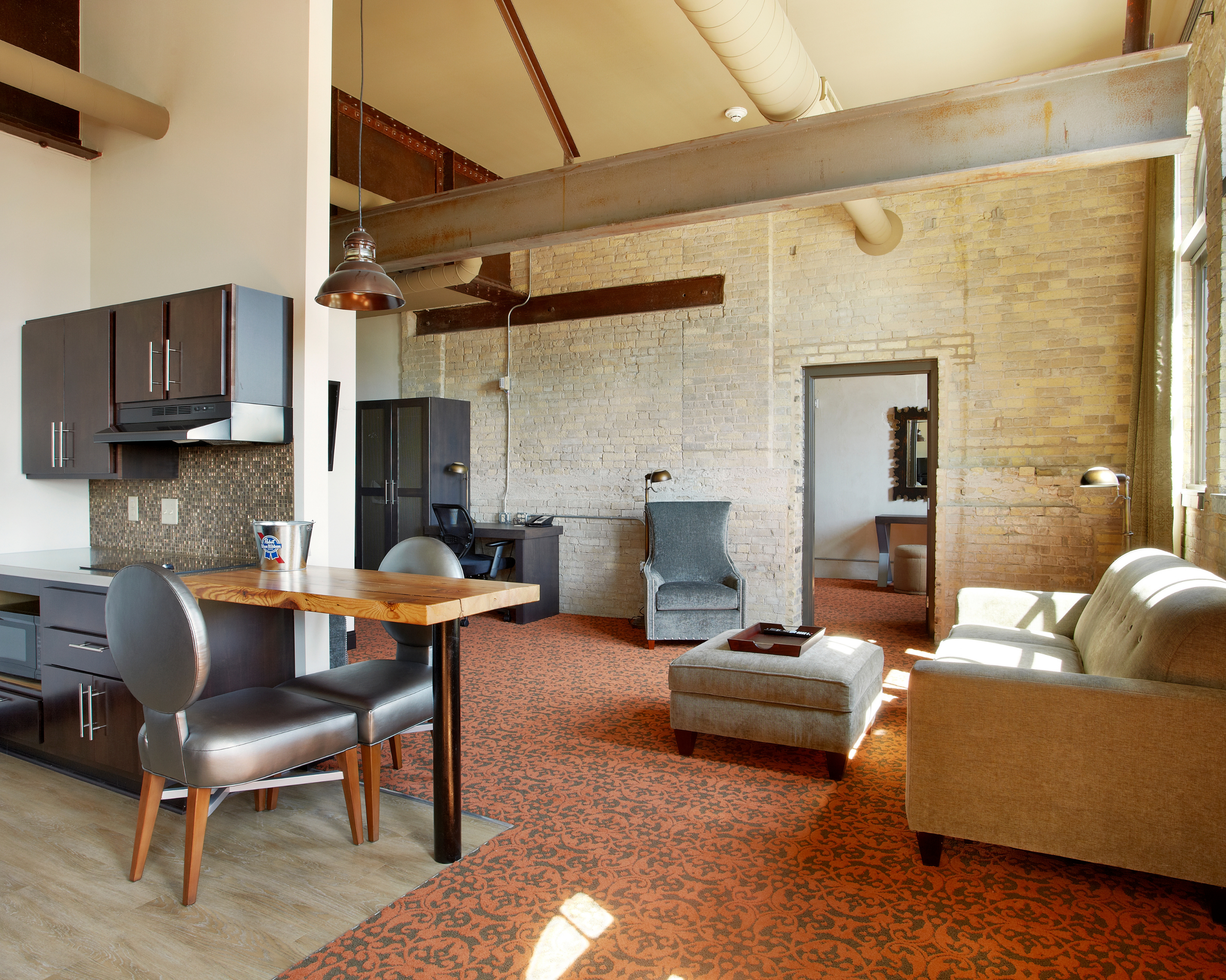 The Brewhouse Inn Suites 55/82